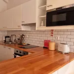 Apartament Janelas Verdes - Peaceful Views