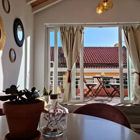 Janelas Verdes - Peaceful Views *