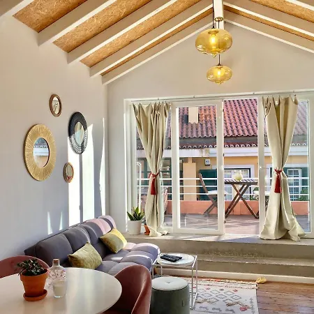 Apartment Janelas Verdes - Peaceful Views